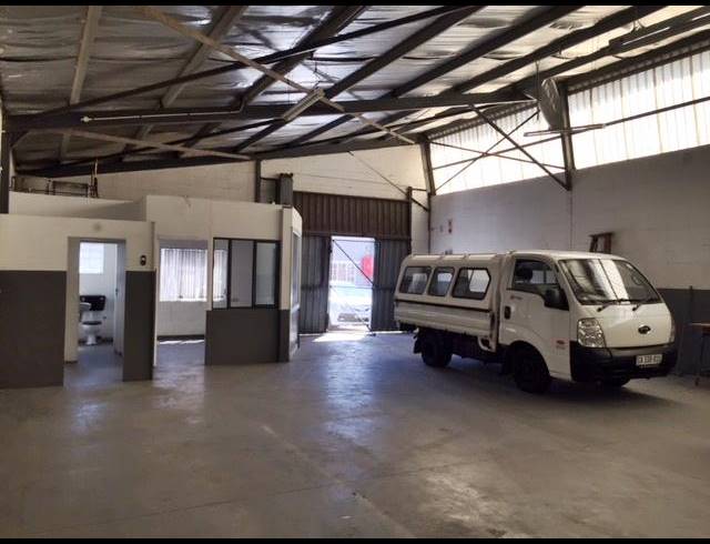 202M² WAREHOUSE SOLD IN RETREAT